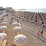 Alba Levante *
